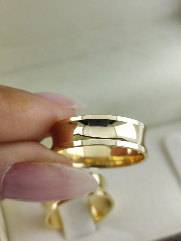 Aliança em Ouro 18k para noivado ou casamento Jhenifer – 8mm - Image 3