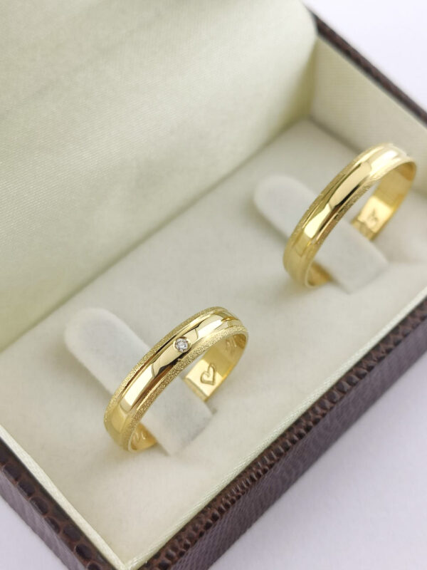 Aliança em Ouro 18k para noivado ou casamento Ivani – 4mm