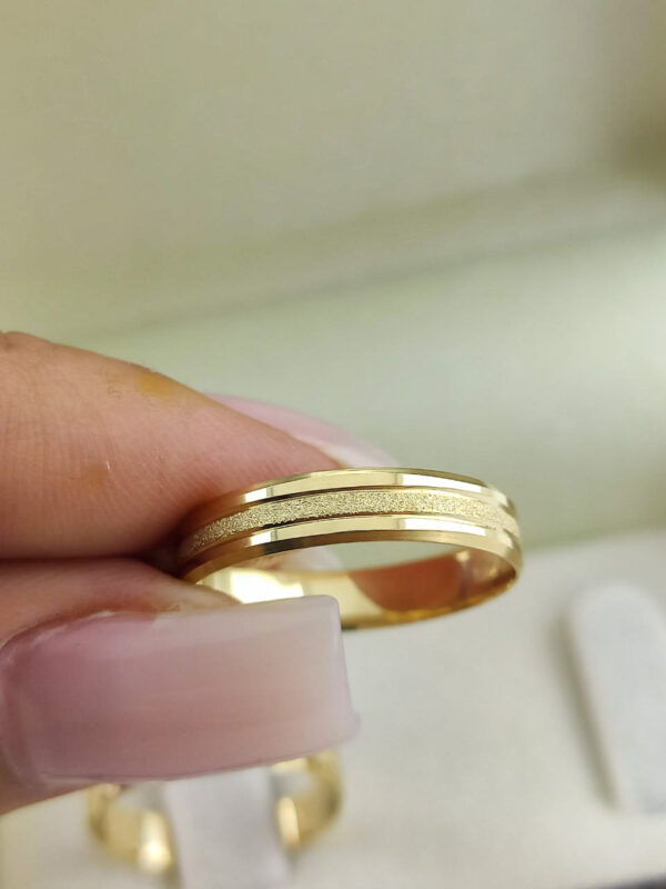 Aliança em Ouro 18k para noivado ou casamento Helena – 5mm - Image 3