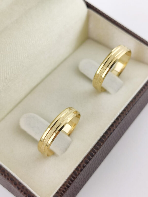 Aliança em Ouro 18k para noivado ou casamento Helena – 5mm