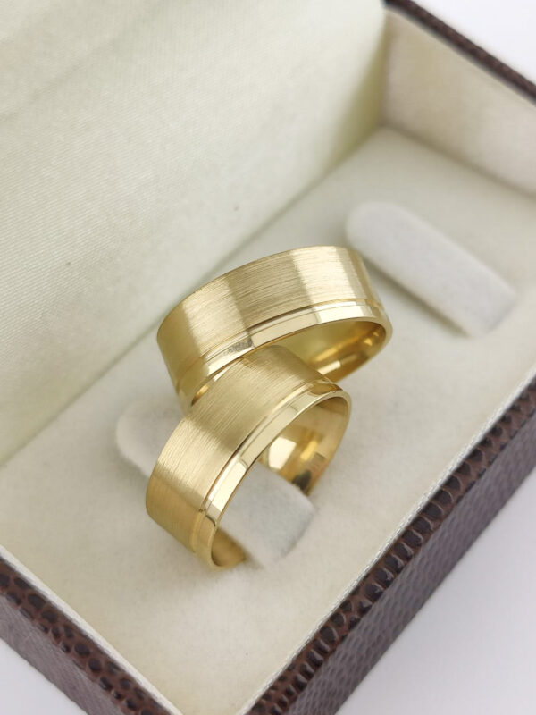 Aliança em Ouro 18k para noivado ou casamento Franciela – 10mm - Image 3