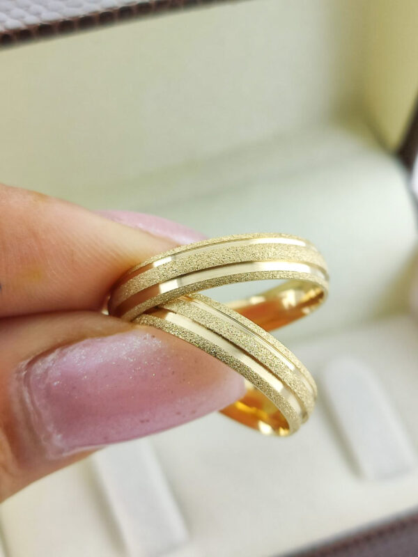 Aliança em Ouro 18k para noivado ou casamento Amora – 5mm - Image 2