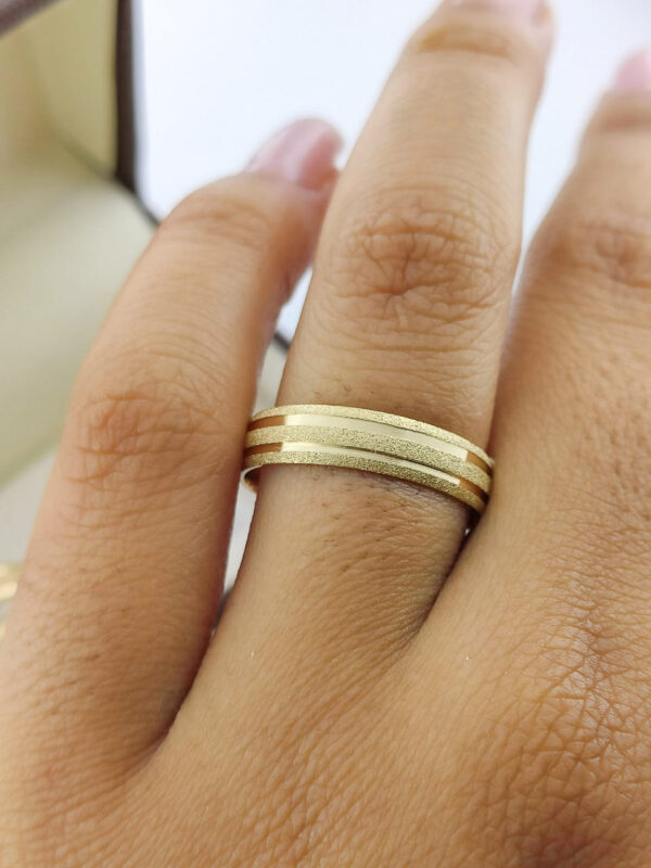 Aliança em Ouro 18k para noivado ou casamento Amora – 5mm - Image 4