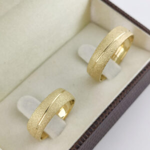 Aliança em Ouro 18k para noivado ou casamento Fabiana – 7mm