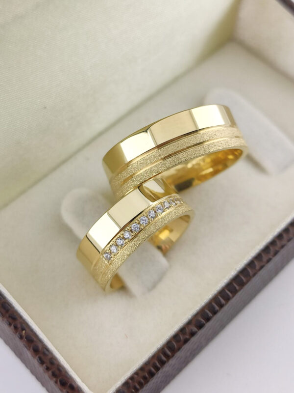 Aliança em Ouro 18k para noivado ou casamento Eugenia – 7mm - Image 3