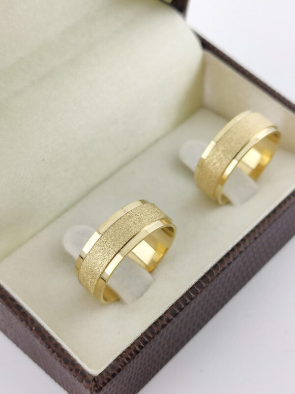 Aliança em Ouro 18k para noivado ou casamento Elisangela – 9mm
