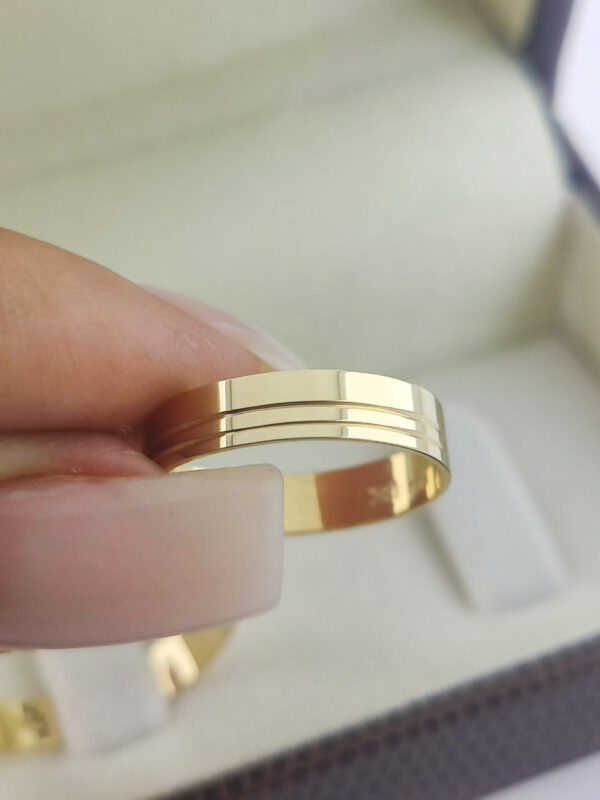 Aliança em Ouro 18k para noivado ou casamento Débora – 4mm - Image 3