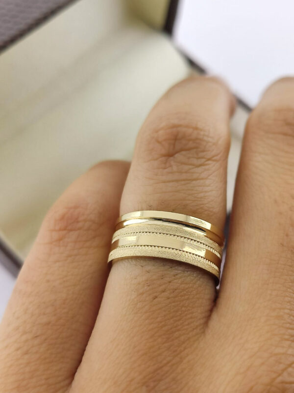 Aliança em Ouro 18k para noivado ou casamento Danielle – 9mm - Image 2