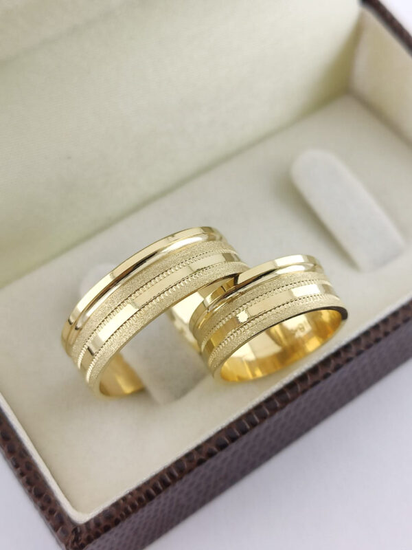 Aliança em Ouro 18k para noivado ou casamento Danielle – 9mm - Image 4