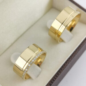 Aliança em Ouro 18k para noivado ou casamento Cristina – 10mm
