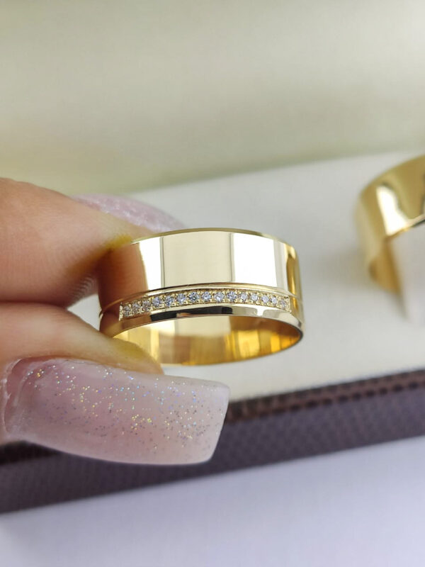 Aliança em Ouro 18k para noivado ou casamento Catarina – 9mm - Image 2