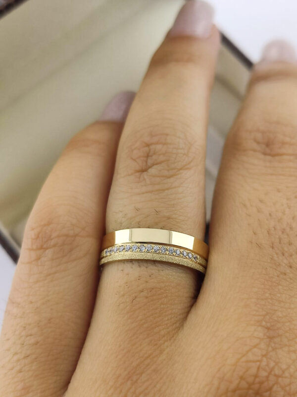 Aliança em Ouro 18k para noivado ou casamento Thaynara – 6mm - Image 4
