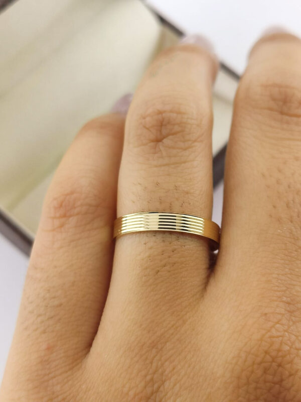Aliança em Ouro 18k para noivado ou casamento Ana – 4mm - Image 2
