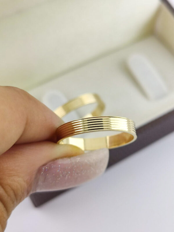 Aliança em Ouro 18k para noivado ou casamento Ana – 4mm - Image 3