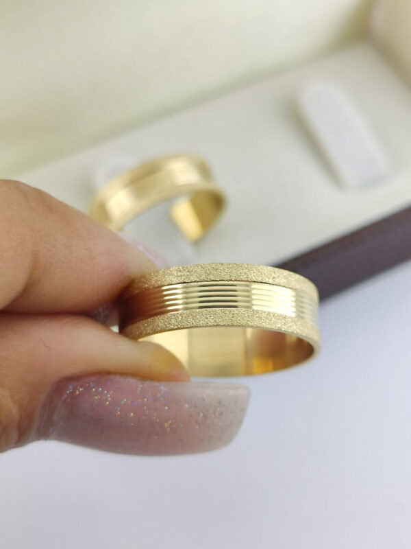 Aliança em Ouro 18k para noivado ou casamento Aurora – 7mm - Image 2