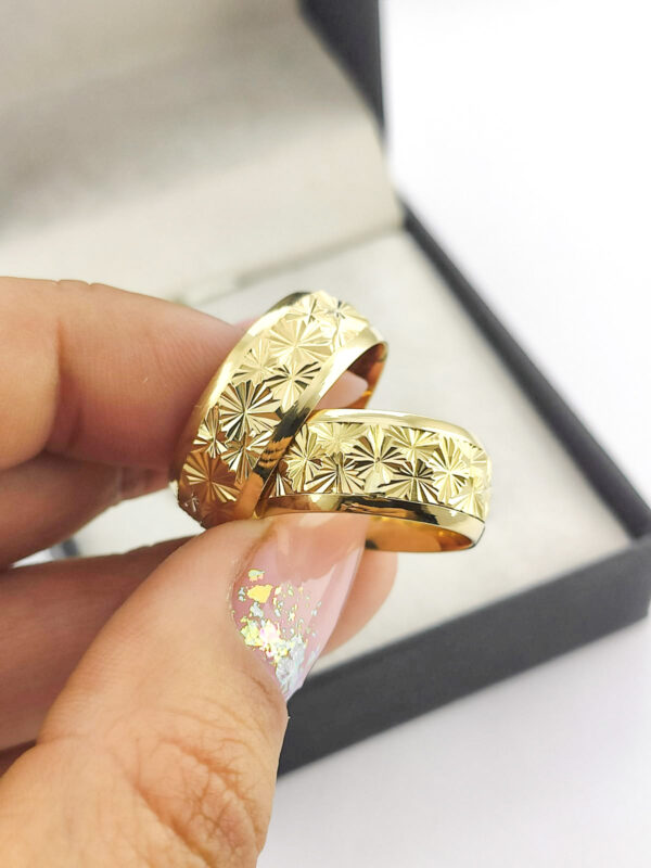 Aliança em Ouro 18k para noivado ou casamento Eduarda - 10mm - Image 3