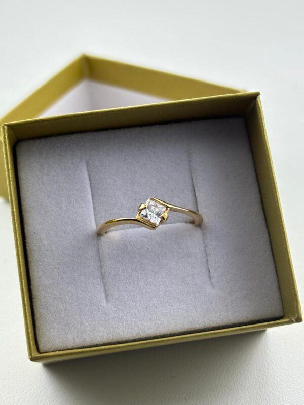 Anel solitário Amor-perfeito em Ouro 18k